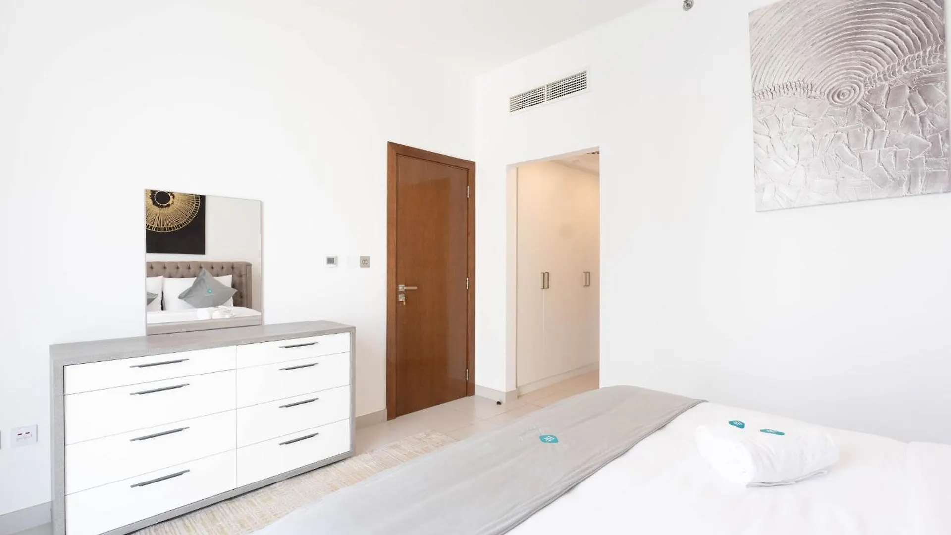 Апартаменты Bloomfields Premium 2Br In Parkside Al Reem Абу-Даби
